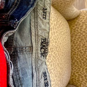 Buckle Black 3 Fit 36x32